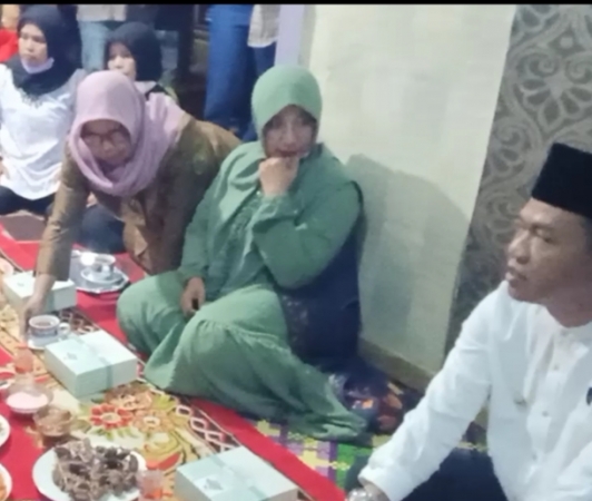 Bupati Bandung Dan Istri Buka Puasa Di Rumah Warga Saat Digelar Safari